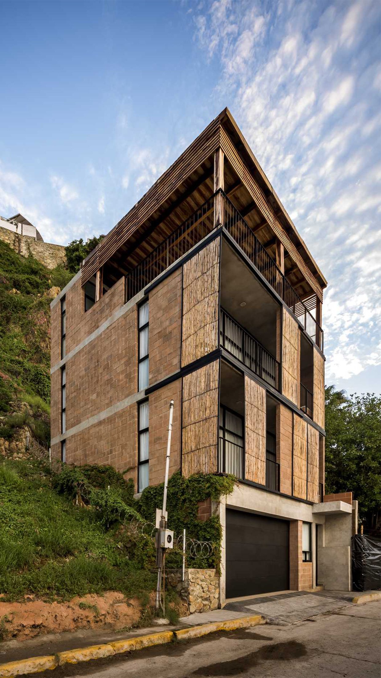 18. Hotelito izquierda